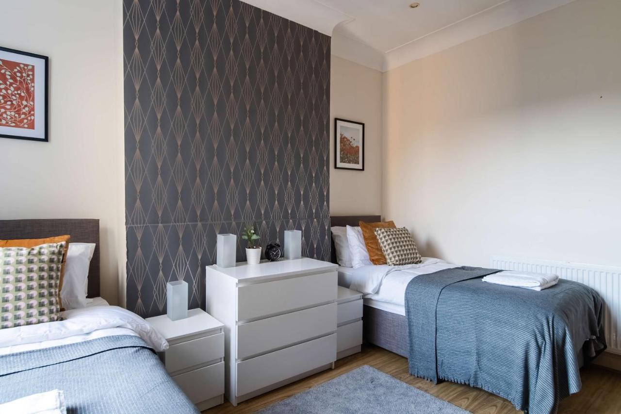 Two Bedroom Apartment In Tooting London Exterior photo